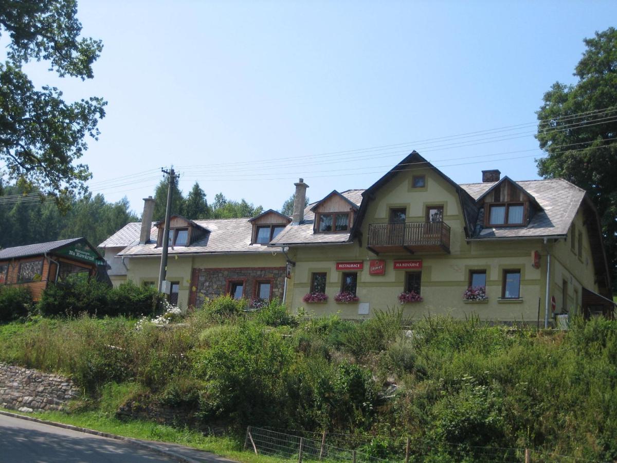 Penzion Na Kovarne Branna Bagian luar foto